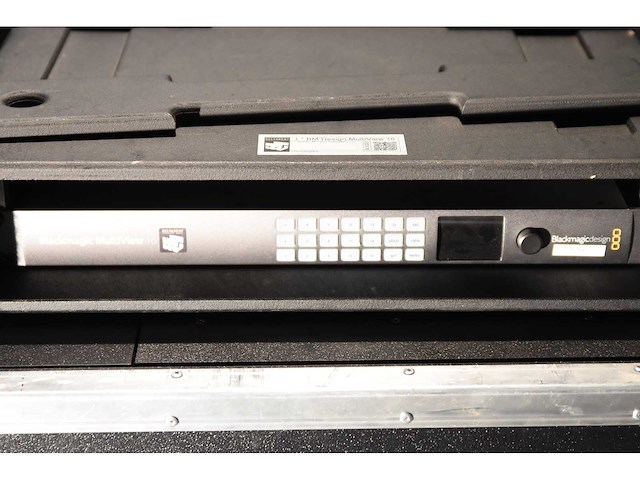 Blackmagic - multiview 16 - incl flightcase - afbeelding 1 van  1