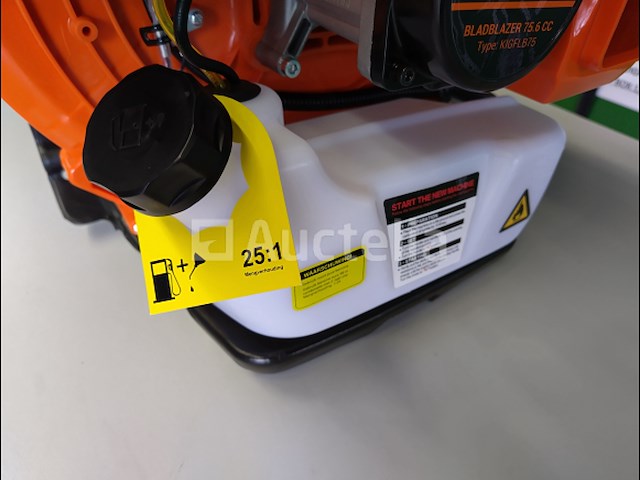 Bladblazer benzine 76cc - afbeelding 12 van  14