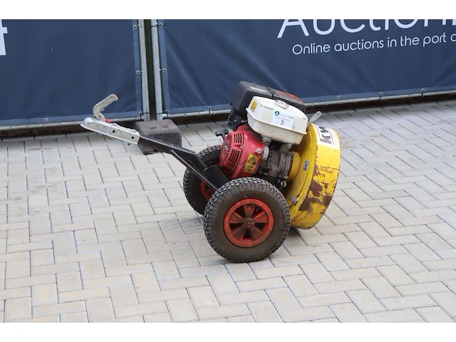 Bladblazer kwh 760 benzine 11pk 1997 - afbeelding 1 van  1