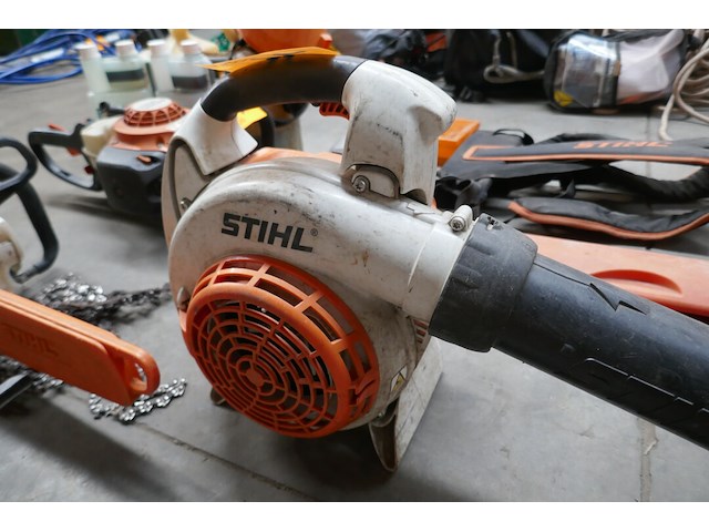 Bladblazer op benzine stihl - afbeelding 3 van  4