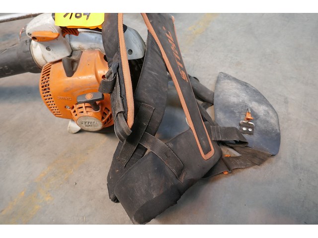 Bladblazer op benzine stihl - afbeelding 2 van  4
