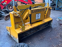 Blademaster - lasergestuurde nivelleringsmachine - afbeelding 12 van  19