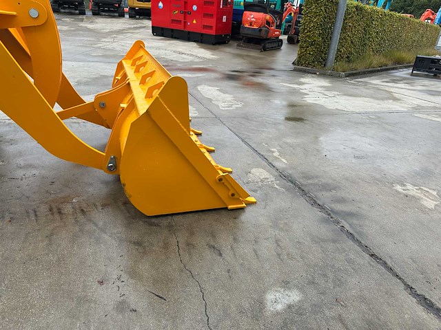 Blanche - 2025 - tw36 - shovel - afbeelding 2 van  31