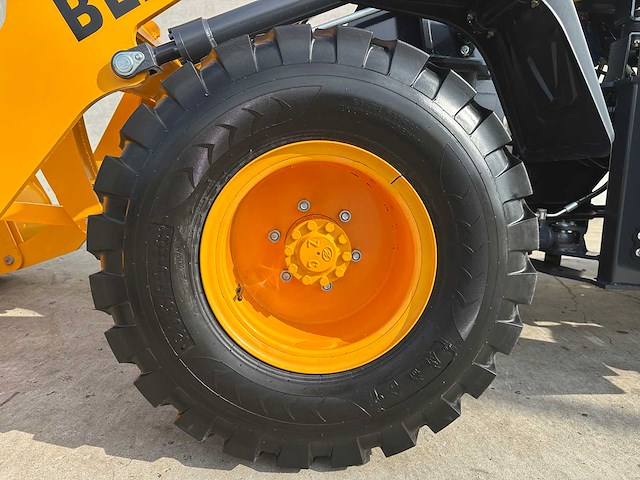 Blanche - 2025 - tw36 - shovel - afbeelding 3 van  38