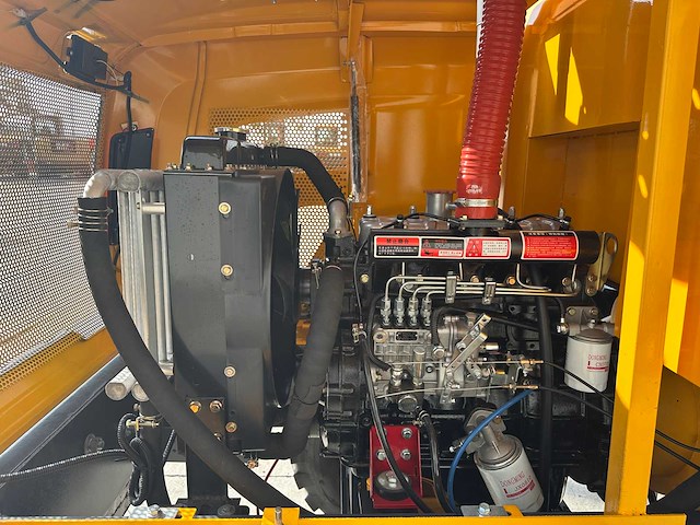 Blanche - 2025 - tw36 - shovel - afbeelding 19 van  38