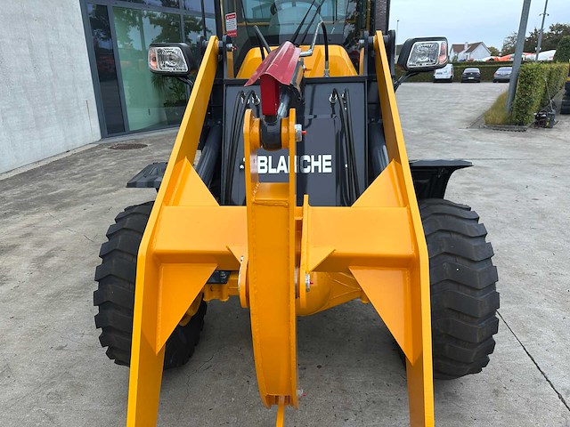 Blanche - 2025 - tw36 - shovel - afbeelding 6 van  37