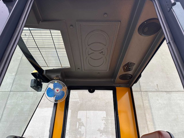 Blanche - 2025 - tw36 - shovel - afbeelding 26 van  37