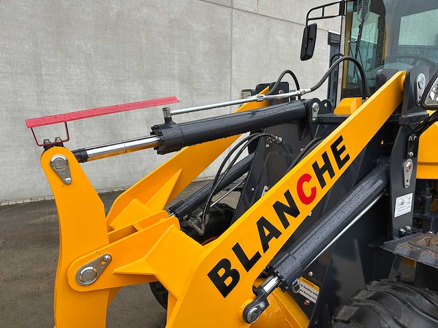 Blanche - 2025 - tw36 - shovel - afbeelding 4 van  31
