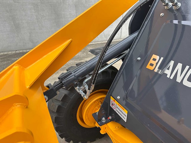 Blanche - 2025 - tw36 - shovel - afbeelding 4 van  26