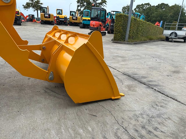 Blanche - 2025 - tw36 - shovel - afbeelding 26 van  26