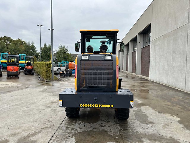 Blanche - 2025 - tw36 - shovel - afbeelding 26 van  31