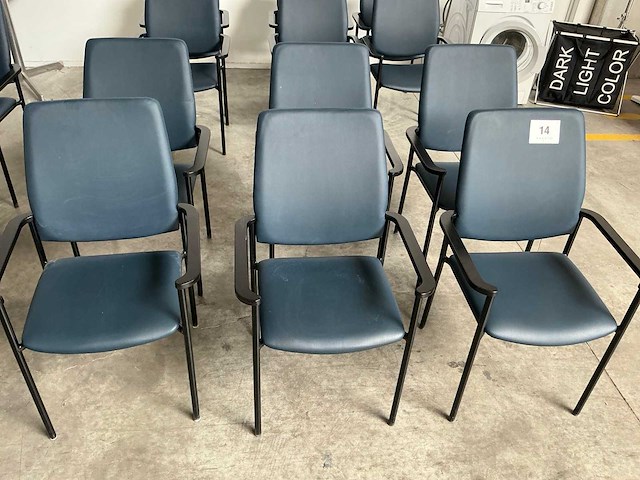 Blauw kunstlederen vergaderstoelen (6x) - afbeelding 1 van  3