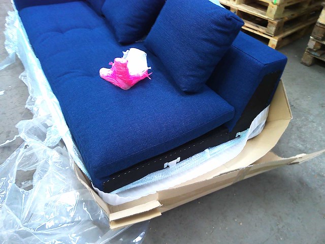 Blauw stoffen sofastuk - afbeelding 2 van  5