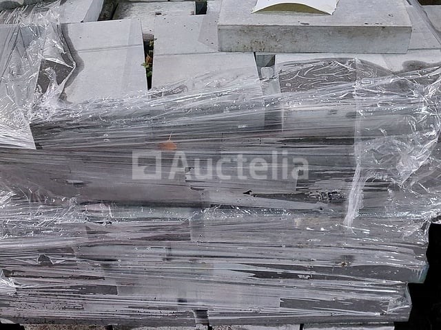 Blauwe belgische steen arduin verschillende lengtes 5 cm dik ( 12,48 m2 +-) - afbeelding 3 van  3