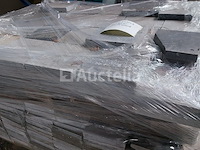 Blauwe belgische steen getrommeld verzoet arduin 20 x 20 x 3 (2,88m2) - afbeelding 1 van  3