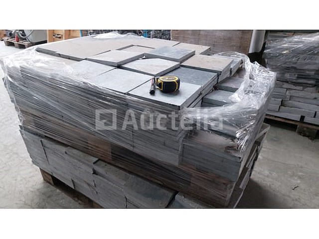 Blauwe belgische steen verzoet arduin 20 x 20 x 2 (11,52m2) - afbeelding 2 van  4