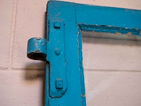 Blauwe deur met glas - afbeelding 4 van  4