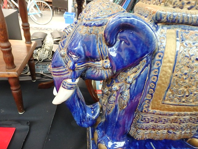Blauwe olifant hoogte 55cm - afbeelding 2 van  2