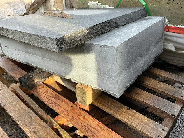 Blauwe steen dorpel - afbeelding 2 van  3