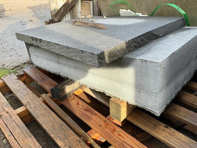 Blauwe steen dorpel - afbeelding 3 van  3