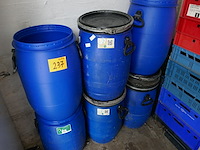Blauwe tonnen - afbeelding 1 van  3