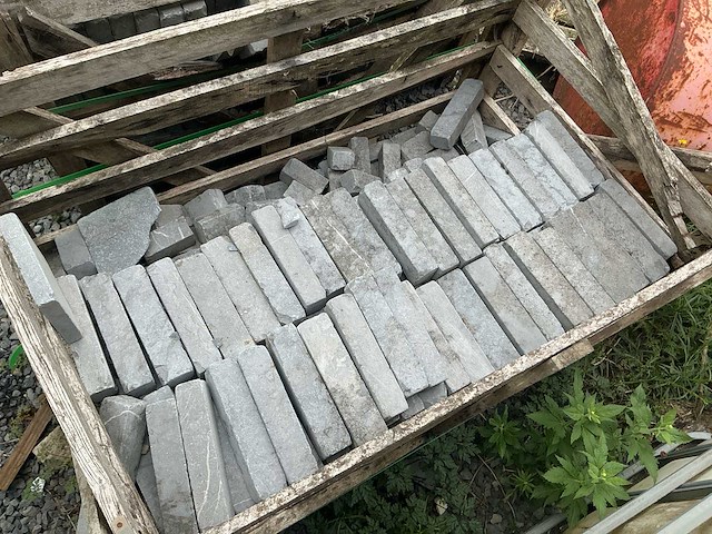 Blauwsteen klinkers 20x4x5cm (12m2) - afbeelding 2 van  6