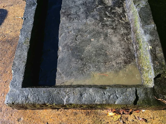 Blauwsteen tuinbeeld - afbeelding 4 van  5