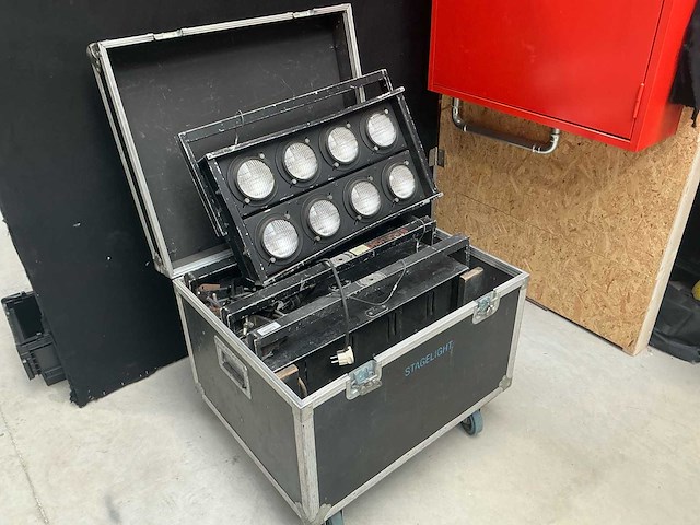 Blinders 4x8 cell overige lichttechniek - afbeelding 3 van  5