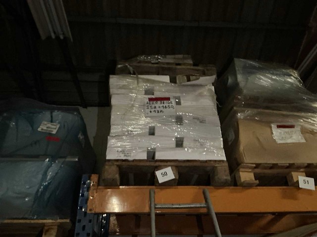 Blister 10 aero beige plint (1600x) - afbeelding 3 van  3