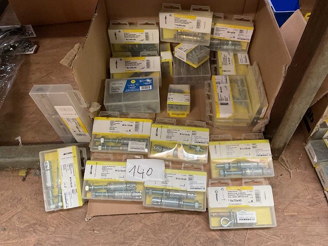 Blisters bevestigen - afbeelding 1 van  9