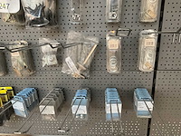 Blisters bevestiging - afbeelding 13 van  17