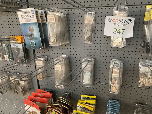 Blisters bevestiging - afbeelding 15 van  17