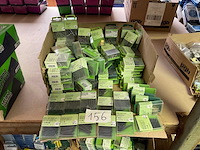 Blisters met nagels en staal nagels ; muurhaken - afbeelding 1 van  9