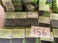 Blisters met nagels en staal nagels ; muurhaken - afbeelding 3 van  9