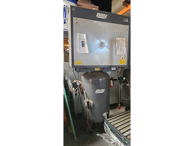 Blitz - 2016 - bkzs 561/250 - schroefluchtcompressor - afbeelding 1 van  3