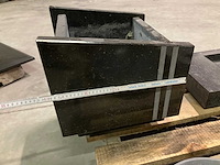 Bloembak in belgische blauwe steen - afbeelding 4 van  6