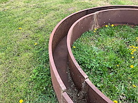 Bloembak in kortenstaal - afbeelding 2 van  2