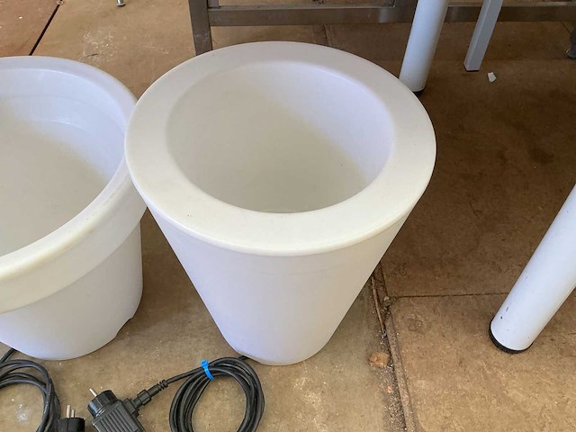 Bloempot met led verlichting (3x) - afbeelding 3 van  4
