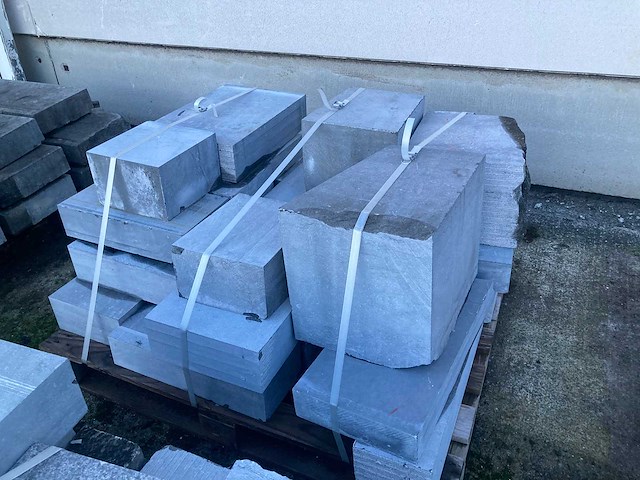 Blokken belgische blauwe steen - afbeelding 12 van  13