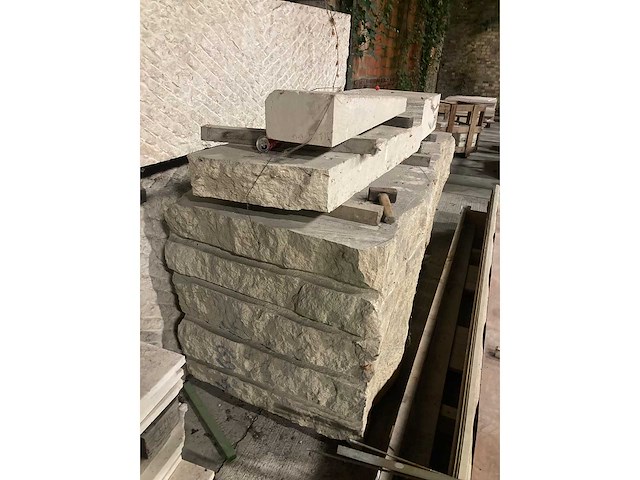 Blokken witsteen volgens beschrijving - afbeelding 2 van  8