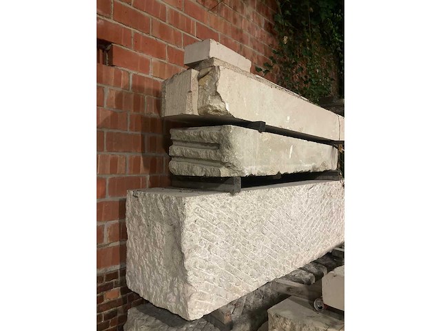 Blokken witsteen volgens beschrijving - afbeelding 3 van  8