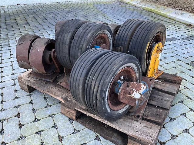 Blokwielen - afbeelding 1 van  7