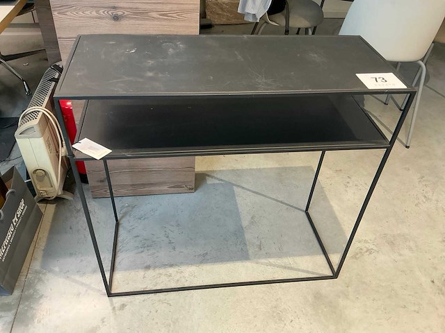 Blomus metalen bijzettafel - afbeelding 1 van  2