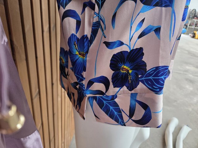 Blouse 3 cobalt flower maat s - afbeelding 2 van  4