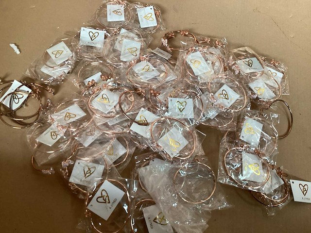 B.loved armband vlinder rosé (54x) - afbeelding 2 van  5
