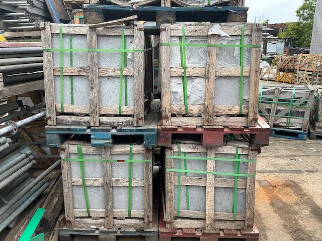 Blue stone flamed and brushed natuursteen tuintegels ca. 61,72m2 - afbeelding 1 van  2