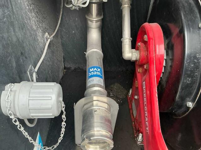 Bluebox adblue tank met pompinstallatie - afbeelding 6 van  6