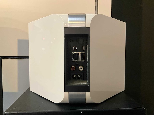 Bluesound node n100 wireless streaming music player - afbeelding 2 van  4