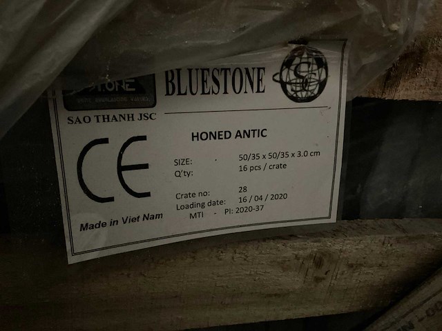 Bluestone honed antic natuursteen tuintegel met hoek uit - afbeelding 3 van  3