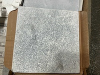 Bluestone tumbled partij blauwsteen tegels ca 17,5 m2 - afbeelding 1 van  4